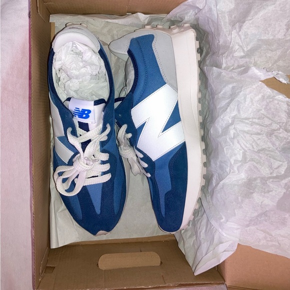 New Balance Navy and White VINTAGE 327 Athletic Shoes - Picture 7 of 10